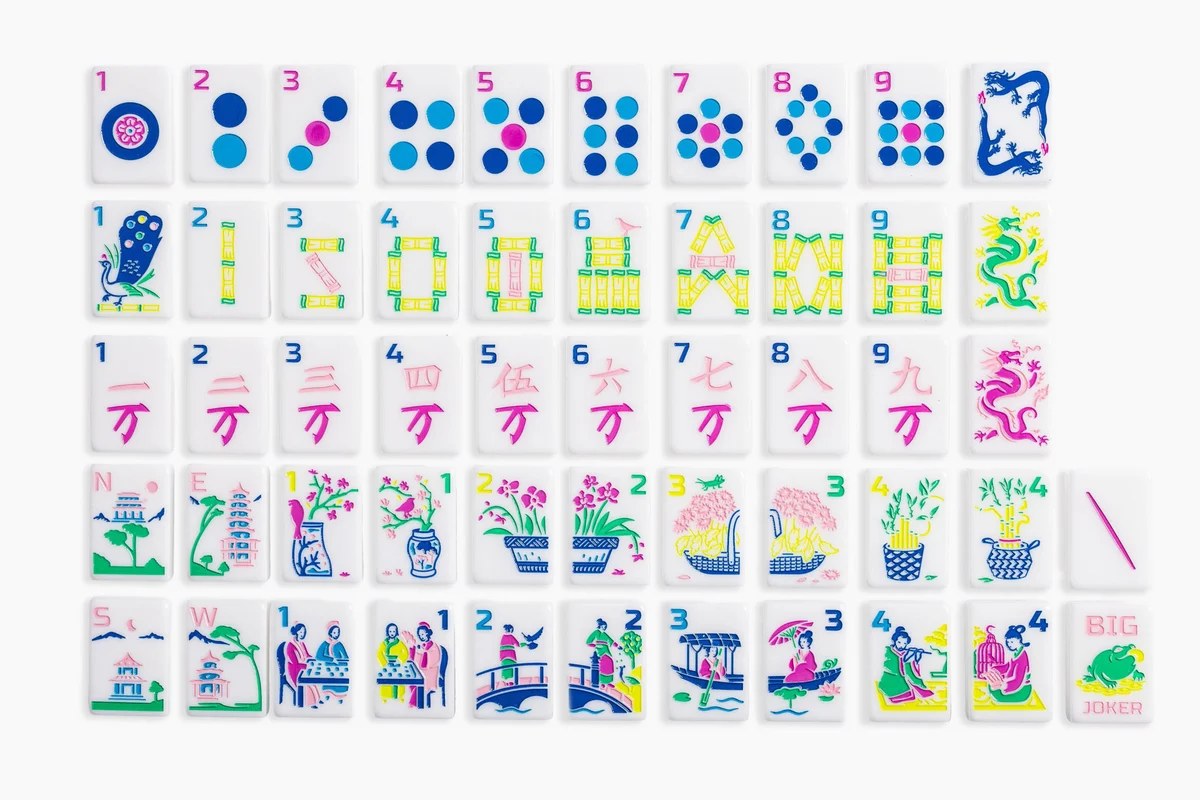The Mahjong Line Classic Line – Crisp White